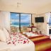 Crown Paradise Club Cancun room with oceanfront balcony and sea view in Cancún