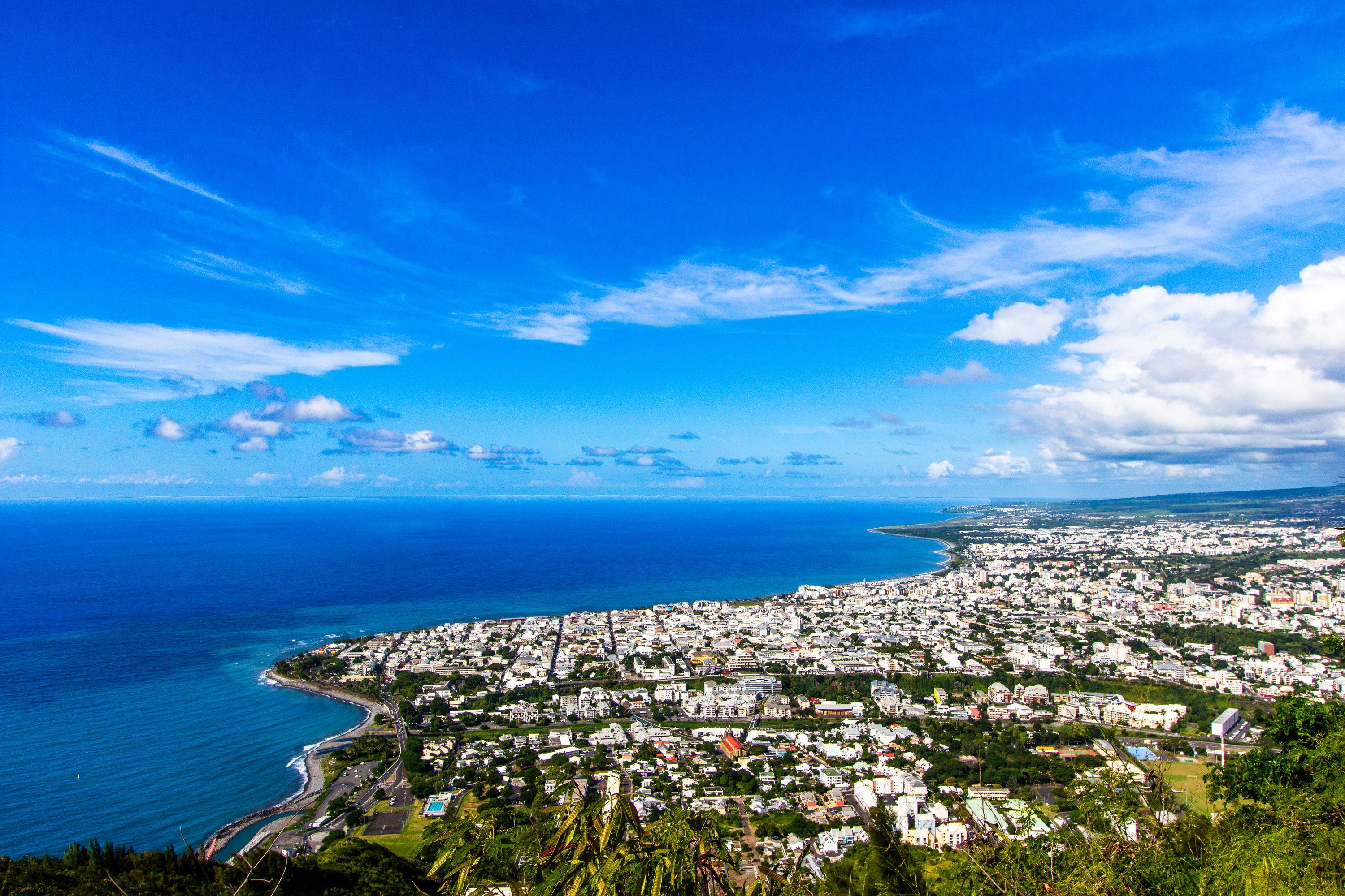 Cheap Flights to Réunion from $767 - KAYAK