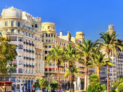 Cheap Flights from Newark Airport to Spain from $216 - KAYAK