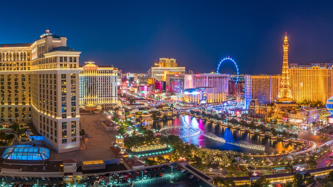 Car Rentals in The Strip (Las Vegas) from $31/day - Search Rental Cars on  KAYAK