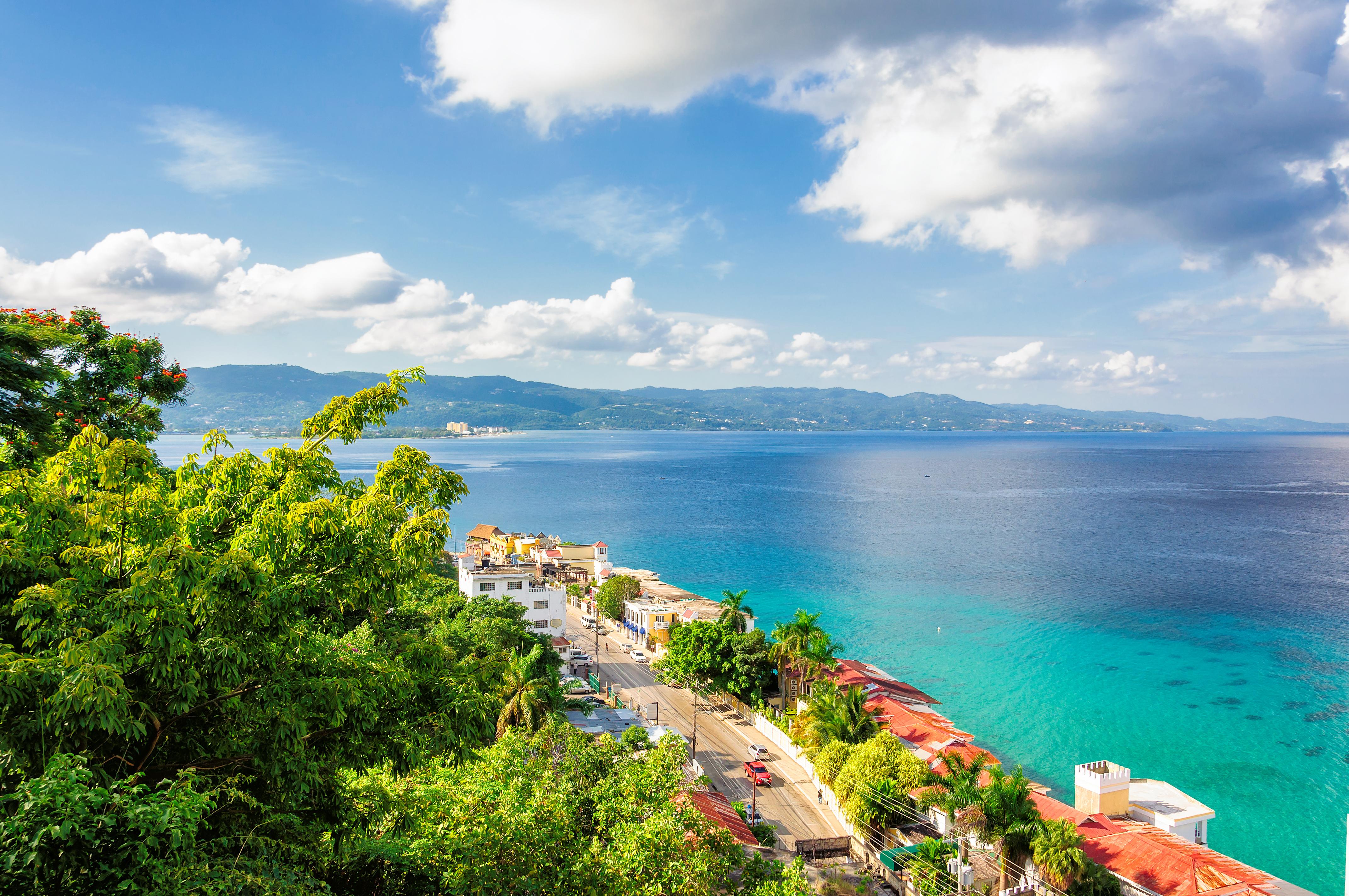 Cheap Flights from Chattanooga to Montego Bay from 470 CHA