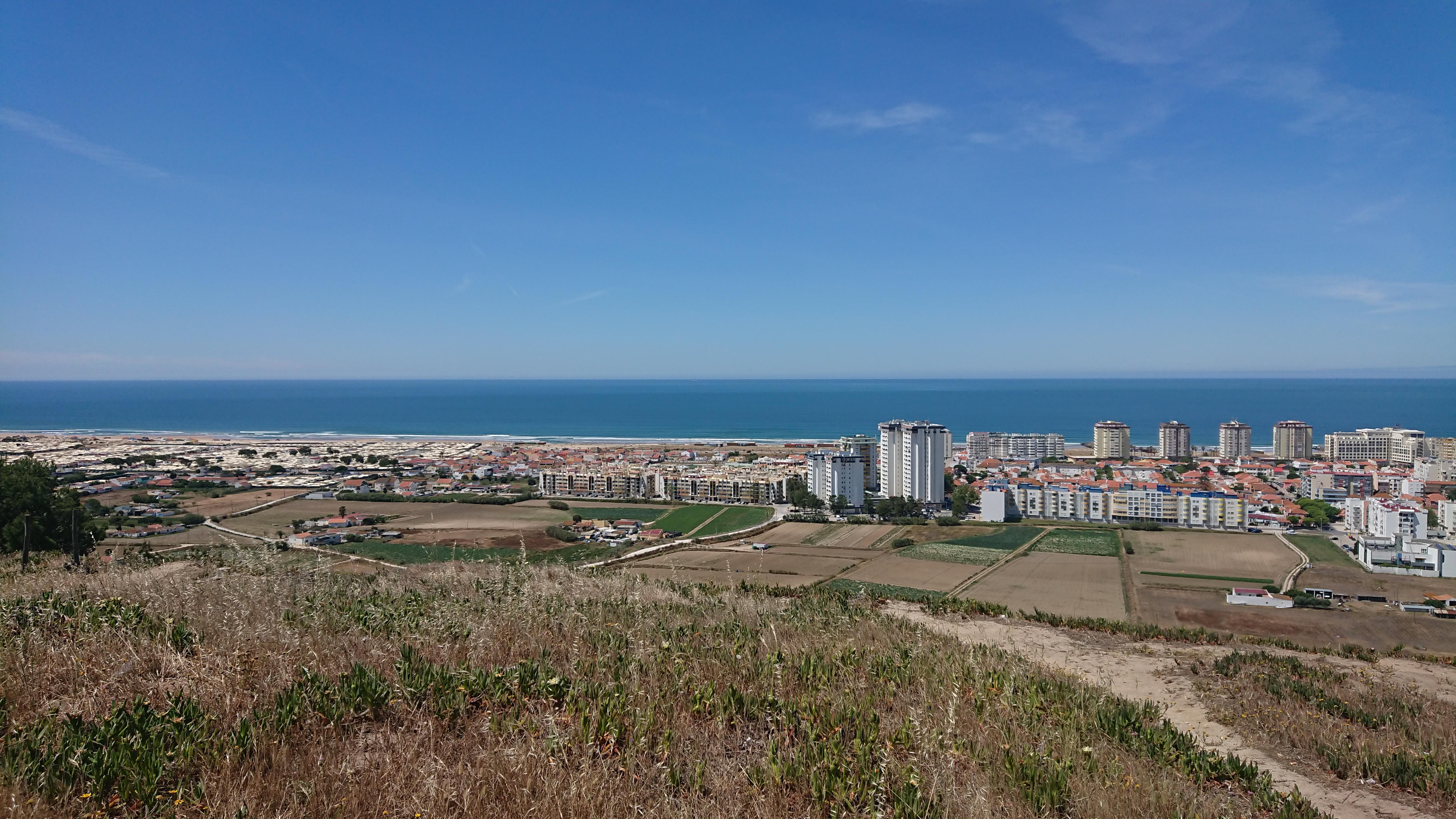 Costa Da Caparica Vacation Rentals From $22/night | KAYAK