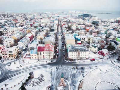 Fly til Island: Finn billige flybilletter fra 1232 kr - KAYAK