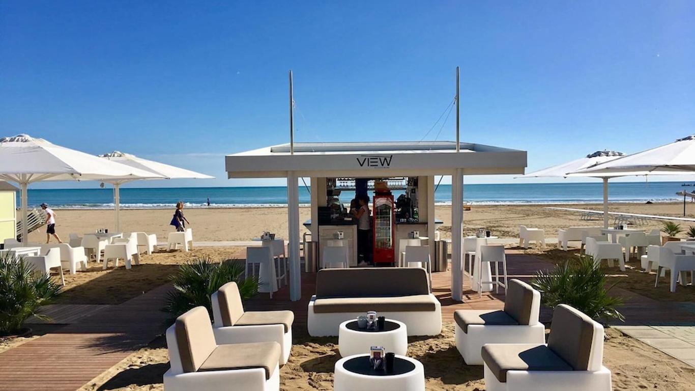 Hotel Sans Souci from $66. Riccione Hotel Deals & Reviews - KAYAK