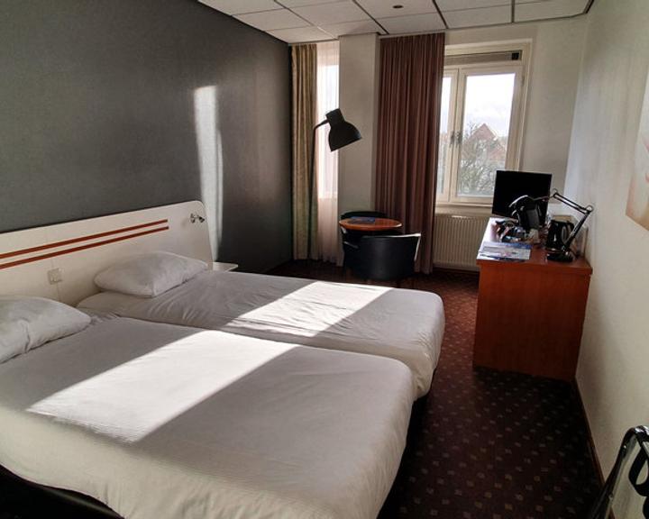 Hampshire Hotel - 108 Meerdervoort Den Haag $86. The Hague Hotel Deals &  Reviews - KAYAK