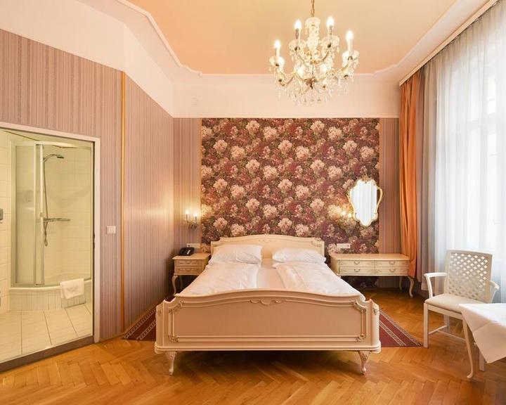 Hotel Pension Baronesse from $48. Vienna Hotel Deals & Reviews - KAYAK