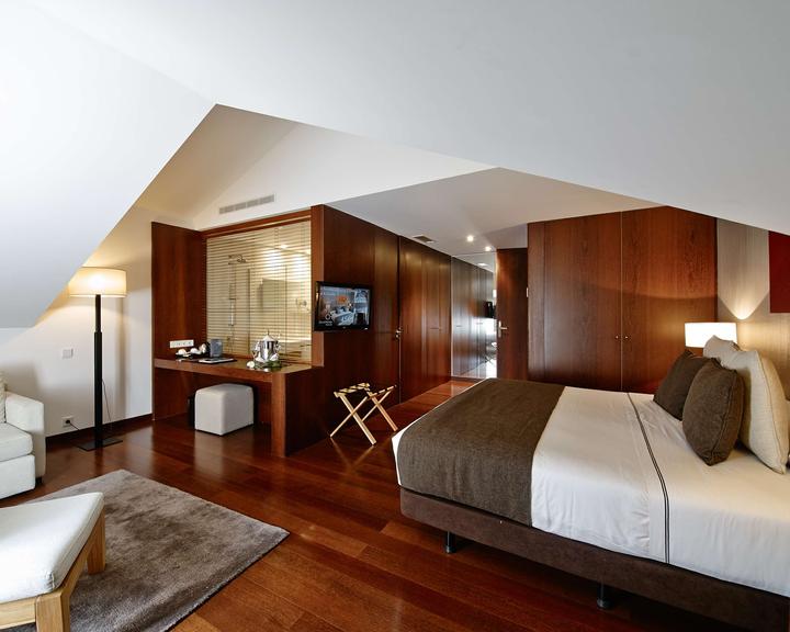 Hotel Carris Porto Ribeira from $22. Porto Hotel Deals & Reviews - KAYAK