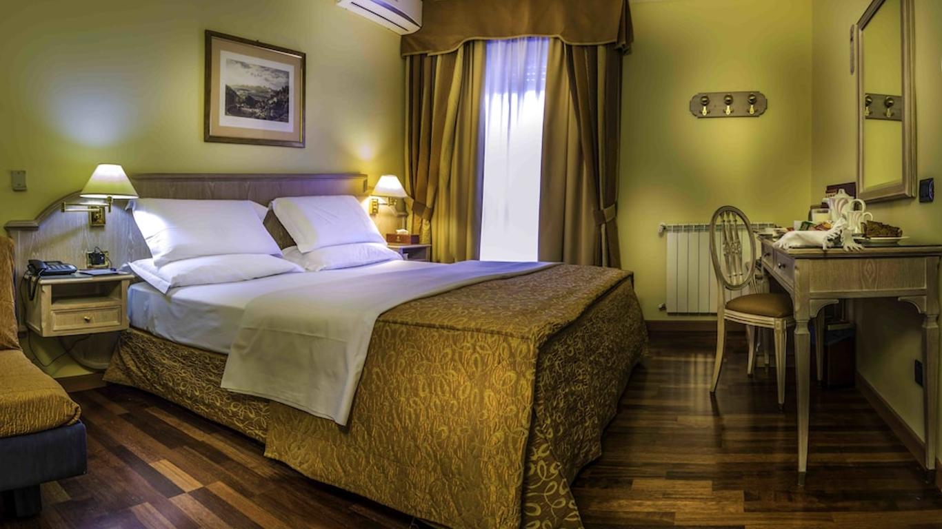 Hotel La Bussola, Novara: Compare 5 Deals from $101 - KAYAK