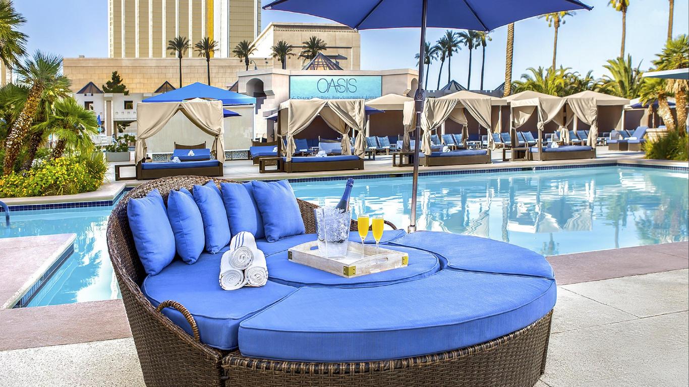 Luxor Hotel and Casino $84. Las Vegas Hotel Deals & Reviews - KAYAK
