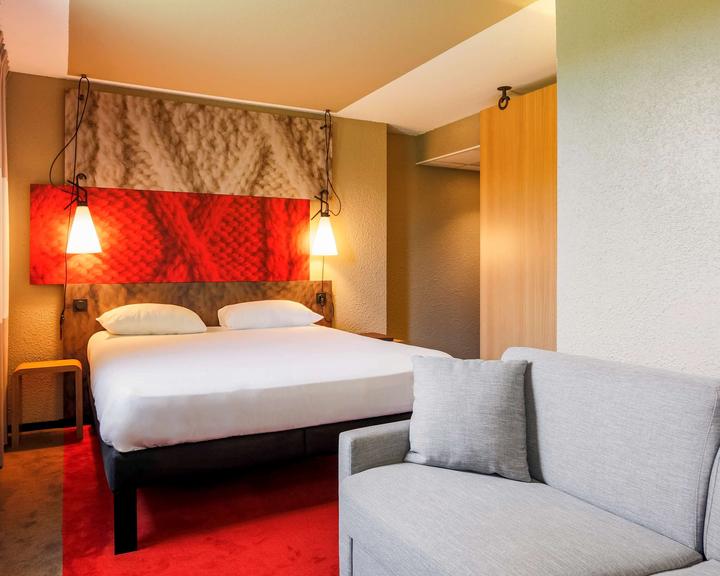 ibis Carcassonne Est La Cité from $45. Carcassonne Hotel Deals & Reviews -  KAYAK