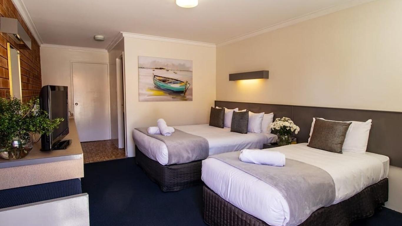 Hotel Clipper from $115. Rockingham Hotel Deals & Reviews - KAYAK