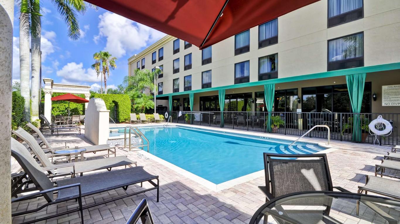 Hampton Inn West Palm Beach-Florida Turnpike from $136. West Palm Beach  Hotel Deals & Reviews - KAYAK