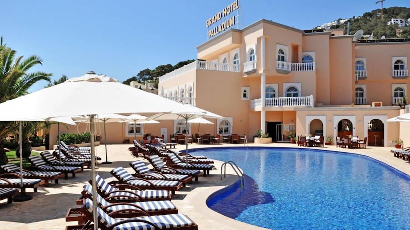 Grand Hotel Palladium from $163. Santa Eulària des Riu Hotel Deals &  Reviews - KAYAK