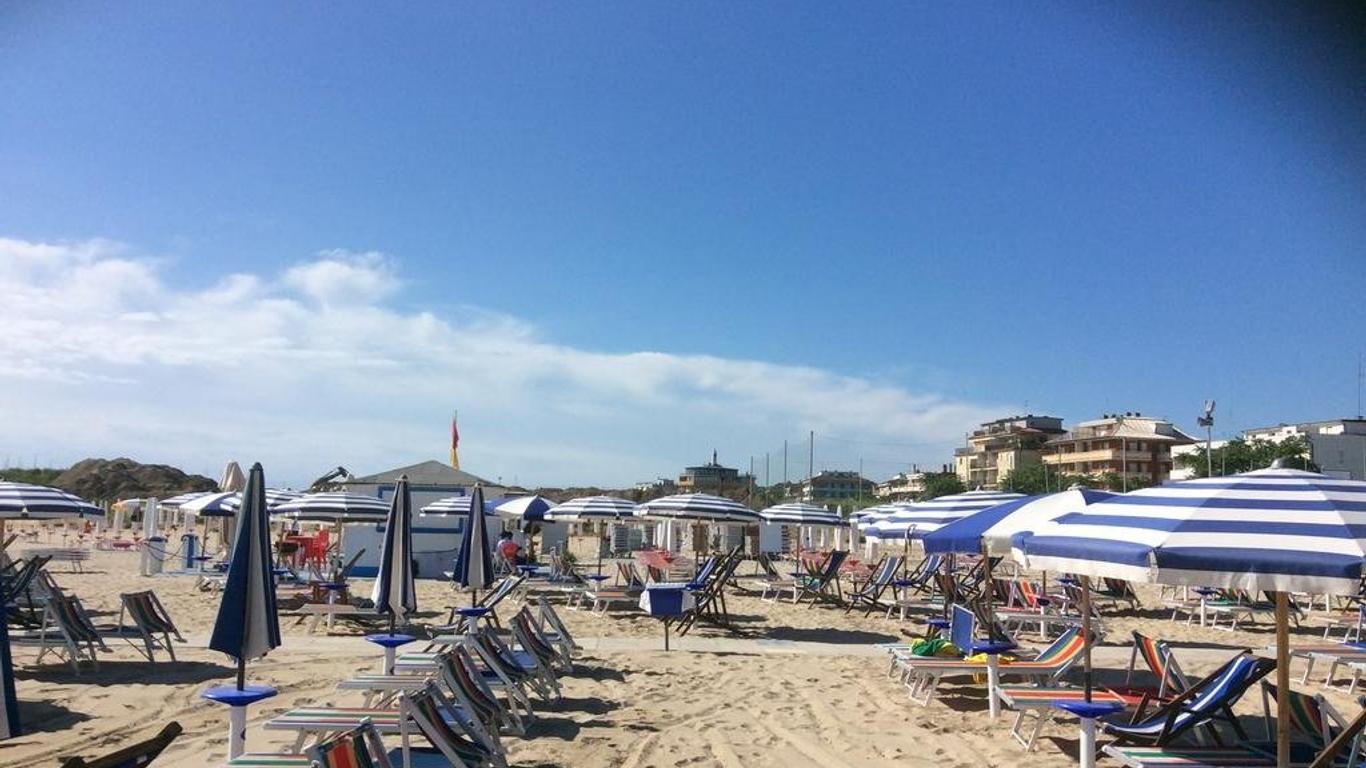 Vista sul Mare from $70. Porto San Giorgio Hotel Deals & Reviews - KAYAK