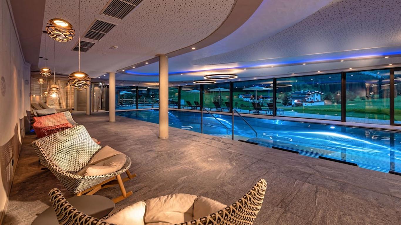 Alpinhotel Berghaus from $206. Tux Hotel Deals & Reviews - KAYAK