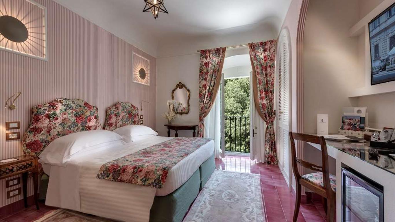 Augustus Hotel & Resort, Forte dei Marmi: Compare 38 Deals from $317 - KAYAK