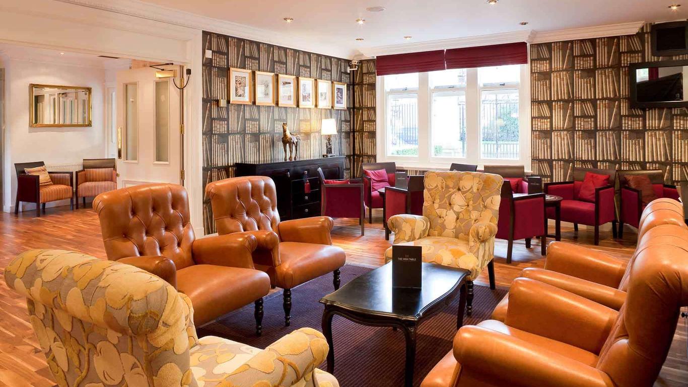 Mercure Oxford Eastgate Hotel from $98. Oxford Hotel Deals & Reviews - KAYAK