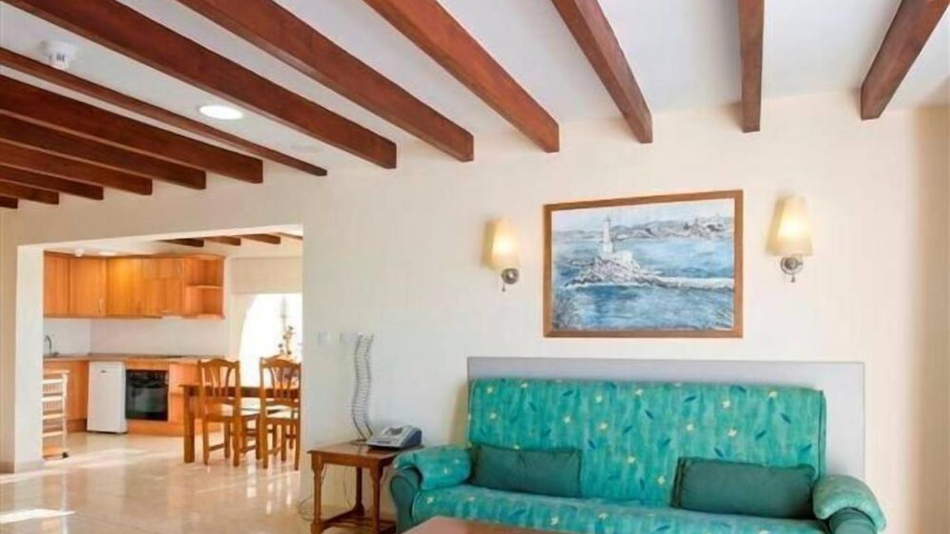 Aparthotel Reco des Sol from $45. Sant Antoni de Portmany Hotel Deals &  Reviews - KAYAK