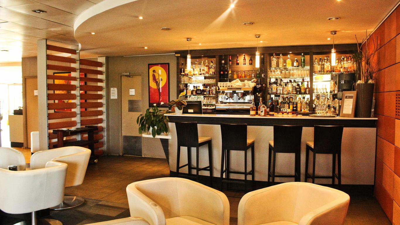 Hotel Restaurant L'Hotan from $50. Portet-sur-Garonne Hotel Deals & Reviews  - KAYAK