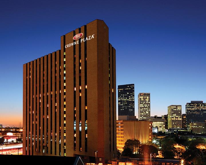 HILTON HOUSTON GALLERIA AREA HOTEL: BOOK YOUR STAY IN HOUSTON AND ENJOY  GREAT RATES