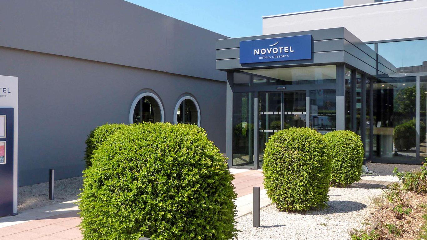 Novotel Caen Cote De Nacre from $73. Caen Hotel Deals & Reviews - KAYAK