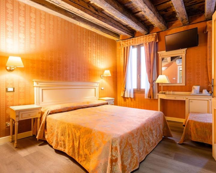 Lanterna di Marco Polo from $63. Venice Hotel Deals & Reviews - KAYAK