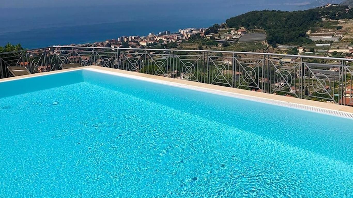 La Finestra sul Mare from $91. Bordighera Hotel Deals & Reviews - KAYAK