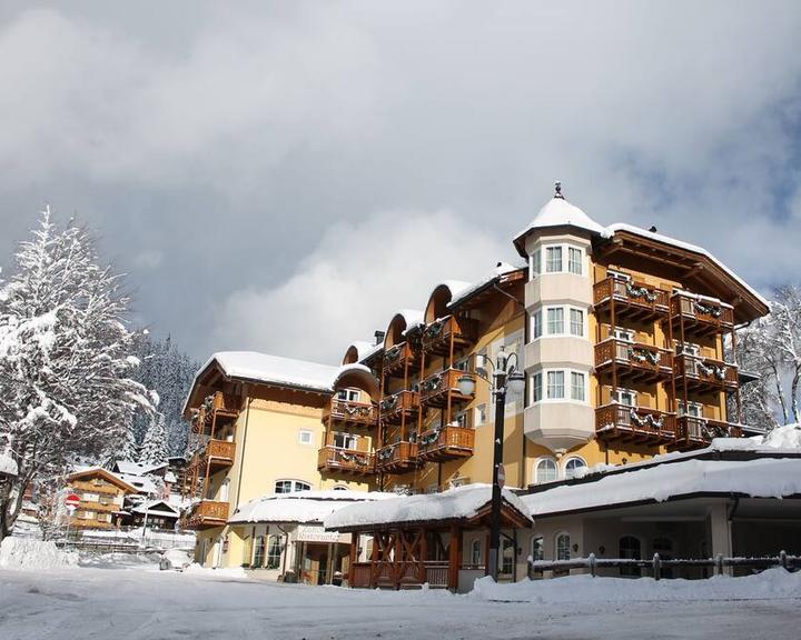 Hotel Chalet All'Imperatore from $152. Madonna di Campiglio Hotel Deals &  Reviews - KAYAK