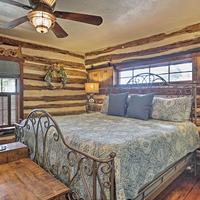 Gruene Cabin - Pet Friendly New Braunfels Studio