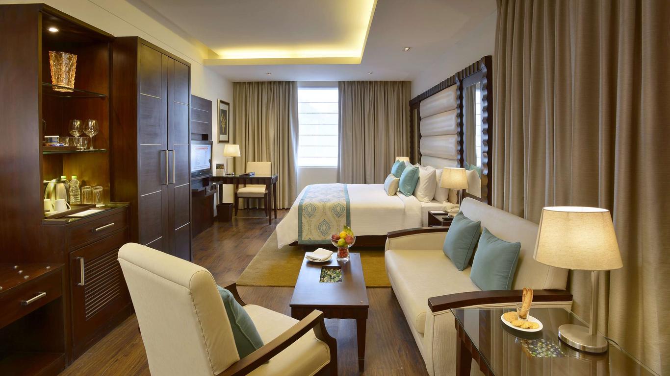 The Muse Sarovar Portico Kapashera from $36. New Delhi Hotel Deals &  Reviews - KAYAK