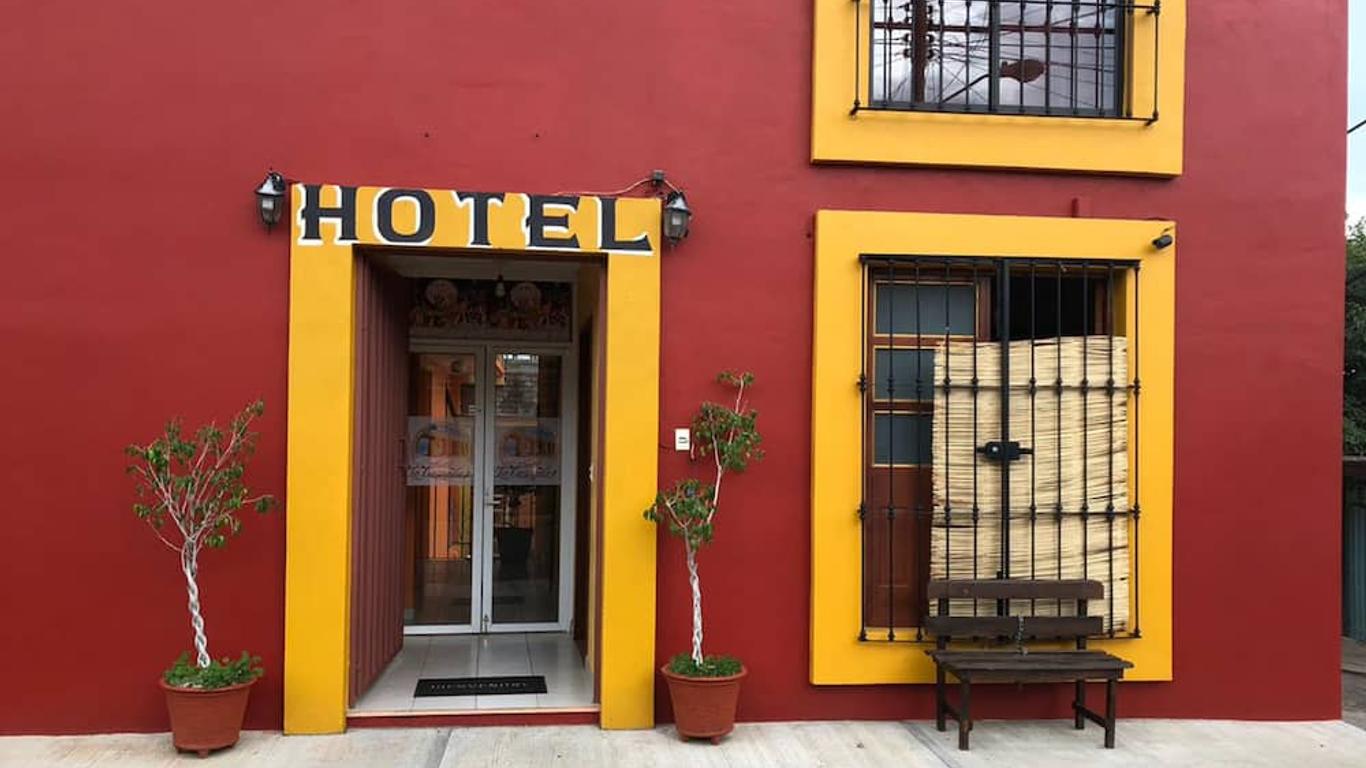 Hotel La Cascada Oaxaca from $23. Oaxaca Hotel Deals & Reviews - KAYAK