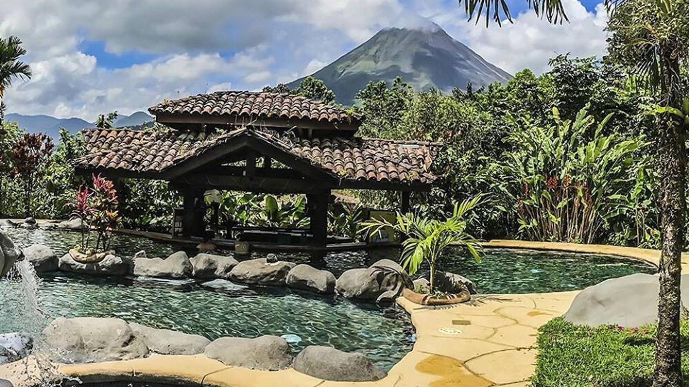 Mountain Paradise Wellness & Spa $115. La Fortuna Hotel Deals & Reviews -  KAYAK