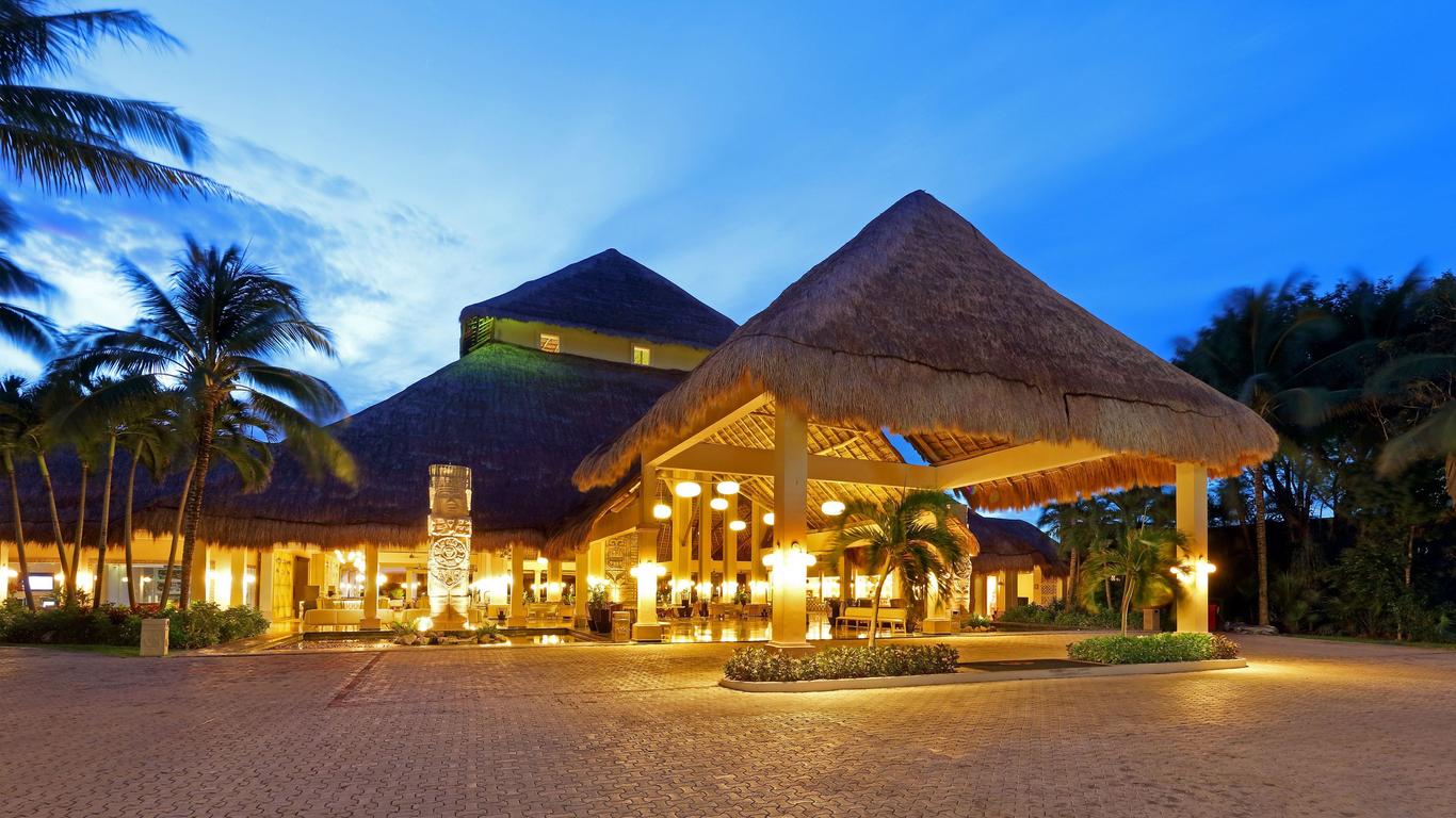 Grand Palladium White Sand Resort & Spa from $180. Akumal Hotel Deals &  Reviews - KAYAK