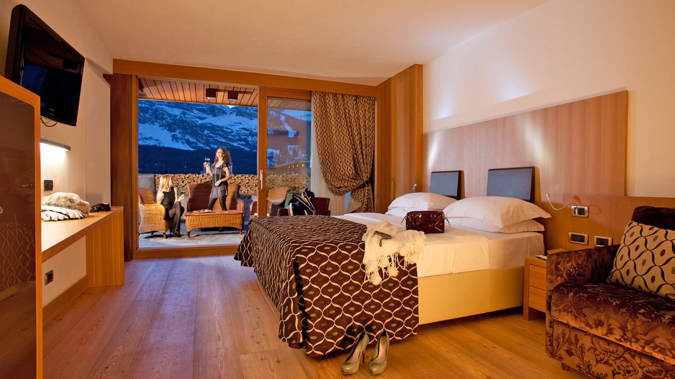 Hotel Alaska Cortina from $130. Cortina d'Ampezzo Hotel Deals & Reviews -  KAYAK