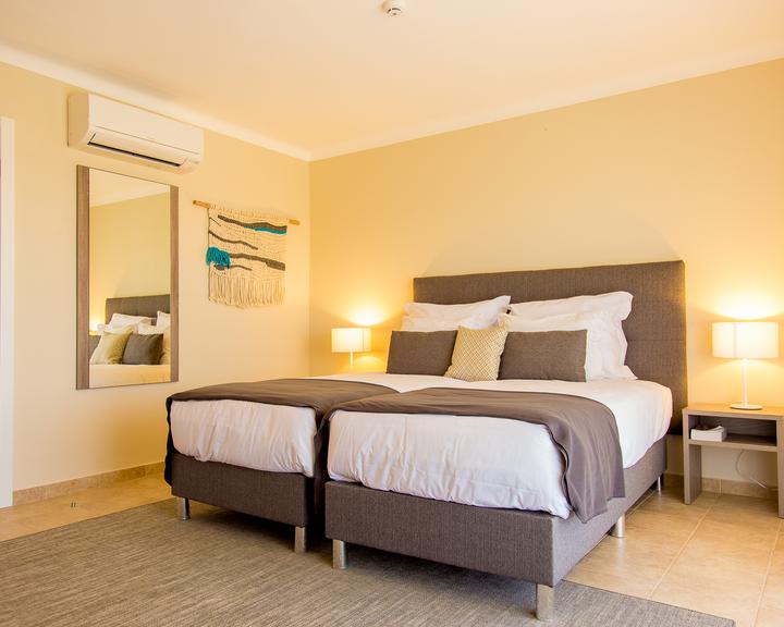 Pestana Gramacho Residences, Aparthotel & Golf $58. Lagoa Hotel Deals &  Reviews - KAYAK