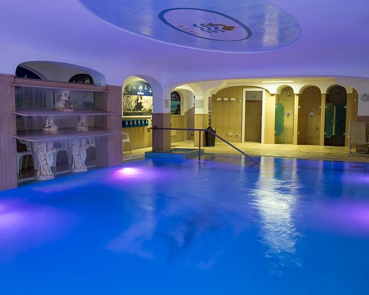 Hotel Terme Cristallo Palace from $75. Casamicciola Terme Hotel Deals &  Reviews - KAYAK